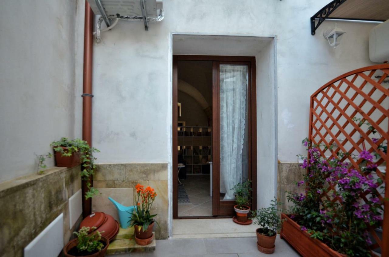 Mesagnesi 6 - Loft Centro Storico Sit Lecce Exterior photo